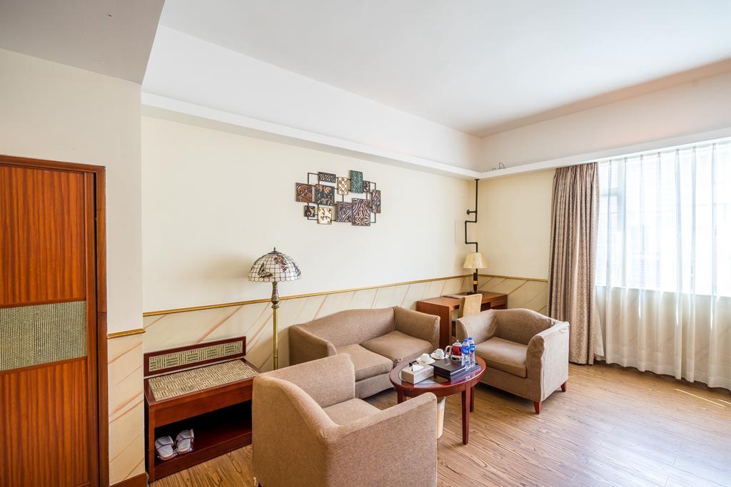 James Joyce Coffetel Hotel Guangzhou Shi Jing City Square Branch Eksteriør bilde